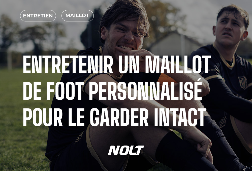 Een gepersonaliseerd voetbalshirt onderhouden om het intact te houden